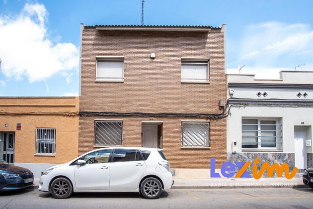 Foto 1 de Casa en venda a Mion - Puigberenguer de 6 habitacions amb terrassa i garatge