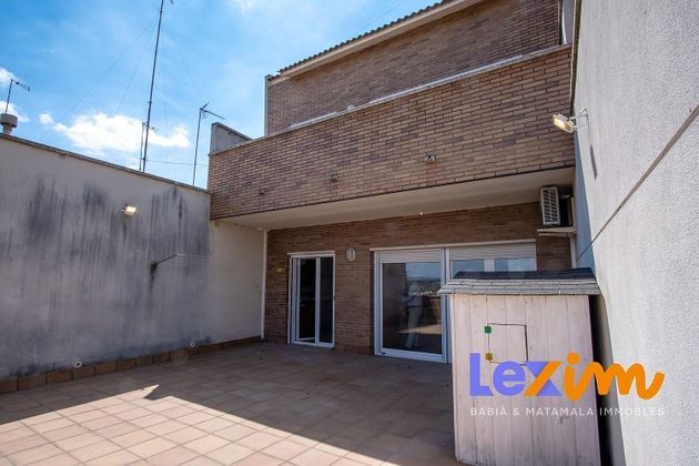 Foto 2 de Casa en venta en Mion - Puigberenguer de 6 habitaciones con terraza y garaje
