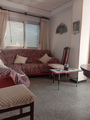 Foto 2 de Pis en venda a avenida Del Santuario de 3 habitacions amb balcó i calefacció