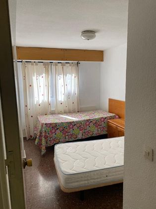 Foto 1 de Alquiler de piso en Centro - Murcia de 1 habitación con muebles