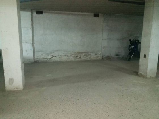 Foto 1 de Garaje en venta en Linares de 16 m²