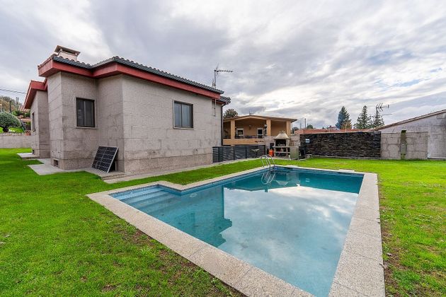Foto 2 de Xalet en venda a Mos de 4 habitacions amb terrassa i piscina