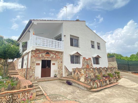 Foto 1 de Casa en venda a Carlet de 5 habitacions amb terrassa i piscina