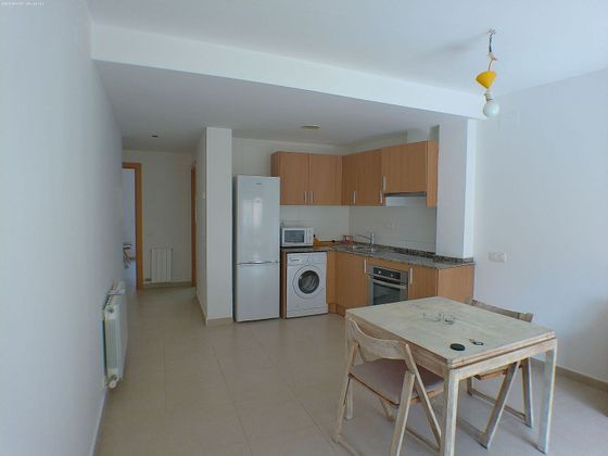 Foto 2 de Pis en venda a Centro - Roda de Barà de 2 habitacions amb terrassa i garatge
