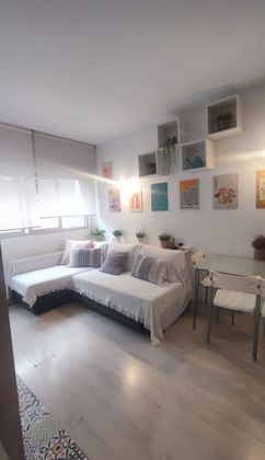 Foto 2 de Pis en lloguer a calle De Lucio del Valle de 1 habitació amb mobles i aire acondicionat