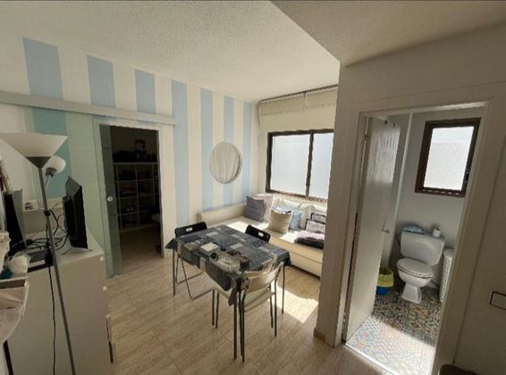 Foto 2 de Piso en alquiler en calle Del Tutor de 1 habitación con muebles y aire acondicionado