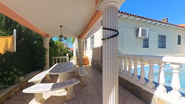 Foto 2 de Casa adosada en venta en Santa Olalla de 3 habitaciones con terraza y piscina