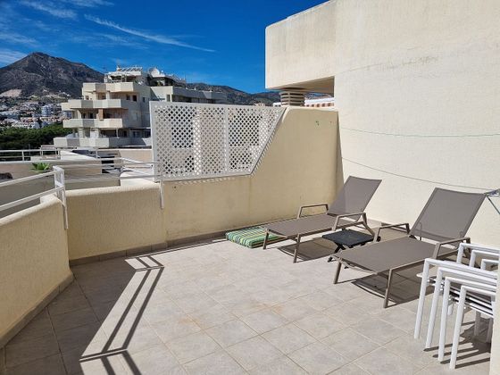 Foto 2 de Alquiler de ático en avenida Del Parque de 1 habitación con terraza y piscina
