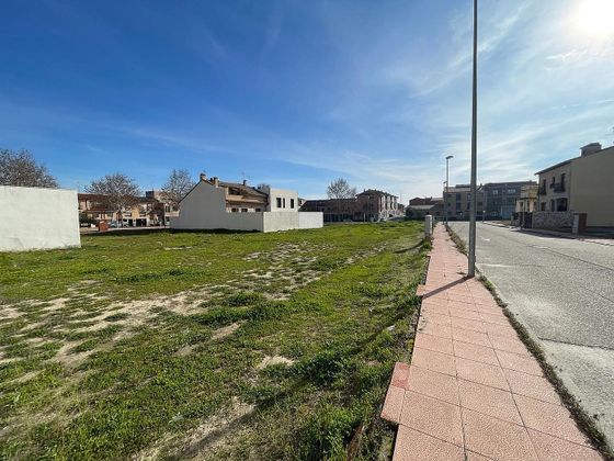 Foto 2 de Venta de terreno en calle María Zambrano de 210 m²