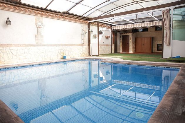 Foto 1 de Chalet en venta en Torrijos de 4 habitaciones con piscina y garaje