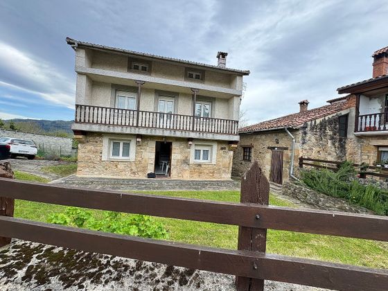 Foto 1 de Casa en venta en Villafufre de 8 habitaciones con terraza y garaje
