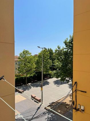 Foto 2 de Venta de piso en Tiana de 3 habitaciones con balcón
