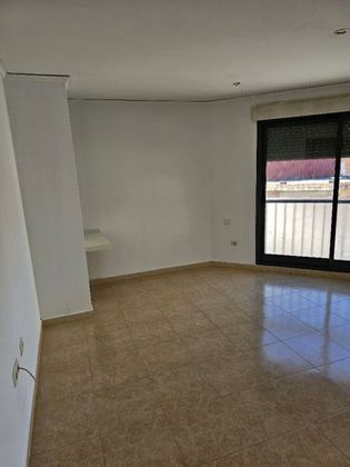 Foto 1 de Venta de casa en calle Picasso de 3 habitaciones y 174 m²