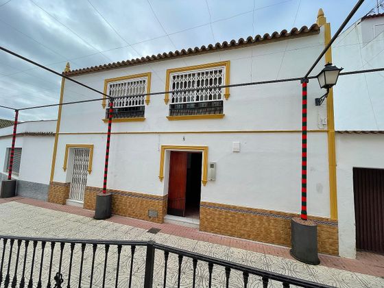 Foto 1 de Casa en venda a calle Paco Toronjo de 7 habitacions amb terrassa i piscina