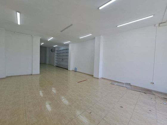 Foto 1 de Alquiler de local en Creu Alta de 126 m²