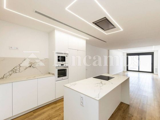 Foto 1 de Casa adossada en venda a Centre - Sabadell de 4 habitacions amb terrassa i garatge