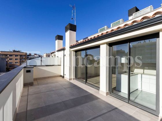 Foto 1 de Àtic en venda a calle De Borrell de 3 habitacions amb terrassa i garatge