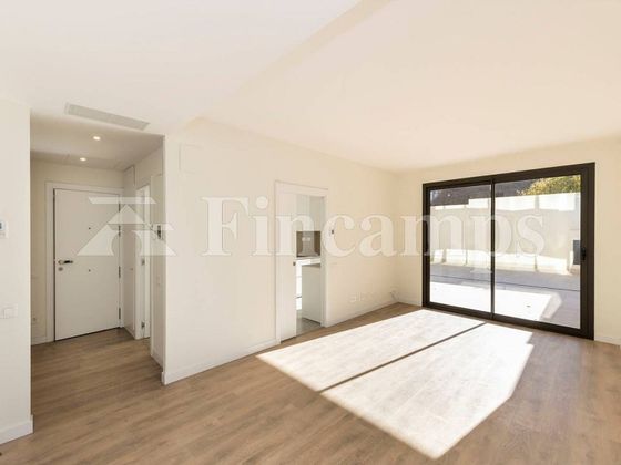 Foto 1 de Piso en venta en calle De Borrell de 4 habitaciones con terraza y garaje