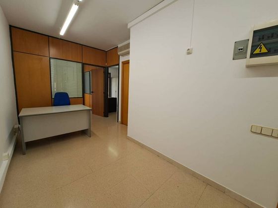 Foto 1 de Oficina en alquiler en Centre - Sabadell con ascensor
