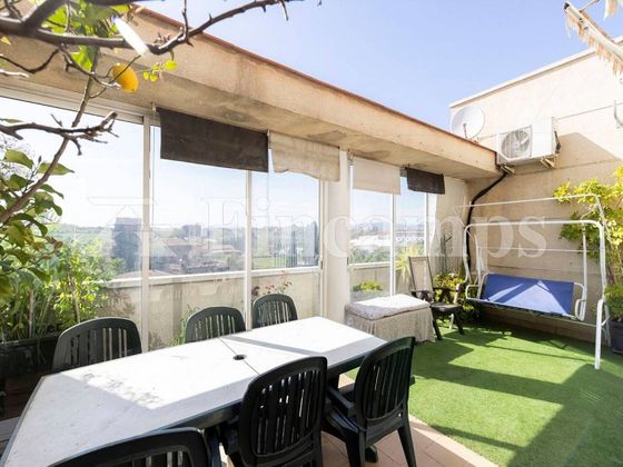 Foto 1 de Ático en venta en Can Feu - Can Gambús - Hostafrancs de 4 habitaciones con terraza y garaje