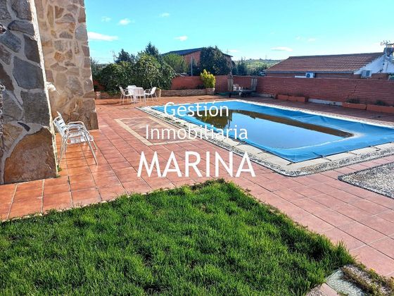 Foto 2 de Chalet en venta en Viso de San Juan (El) de 8 habitaciones con terraza y piscina