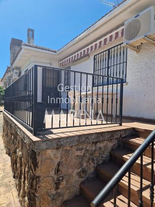 Foto 2 de Xalet en venda a Carranque de 5 habitacions amb terrassa i garatge