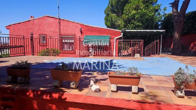 Foto 2 de Chalet en venta en Carranque de 3 habitaciones con terraza y piscina