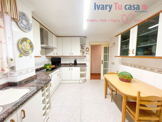 Foto 2 de Pis en venda a Centro - Castellón de la Plana de 4 habitacions amb terrassa i aire acondicionat