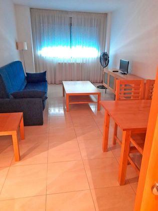 Foto 1 de Pis en lloguer a calle Señorío de Molina de 2 habitacions amb mobles i aire acondicionat