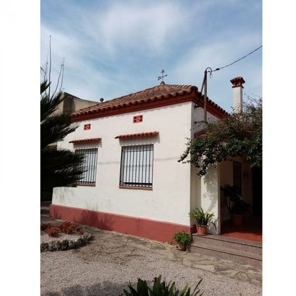 Foto 2 de Xalet en venda a Santa Bàrbara de 4 habitacions amb terrassa i garatge