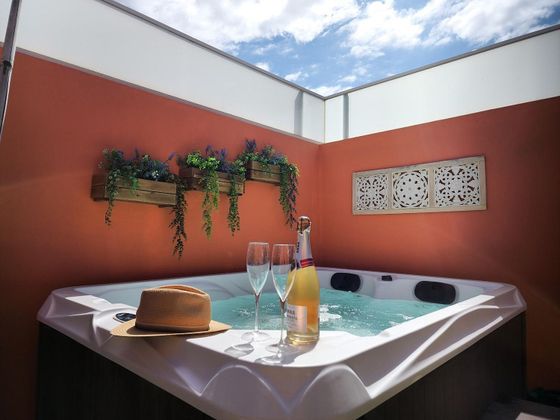 Foto 2 de Ático en venta en Puerto Rico de 2 habitaciones con terraza y piscina