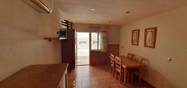Foto 2 de Casa en venta en Los Narejos de 4 habitaciones con terraza y aire acondicionado
