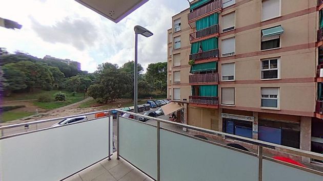 Foto 2 de Venta de piso en La Roureda de 3 habitaciones con garaje y balcón