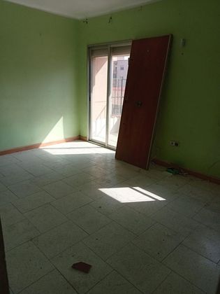 Foto 1 de Venta de piso en Molí Nou - Ciutat Cooperativa de 2 habitaciones con balcón