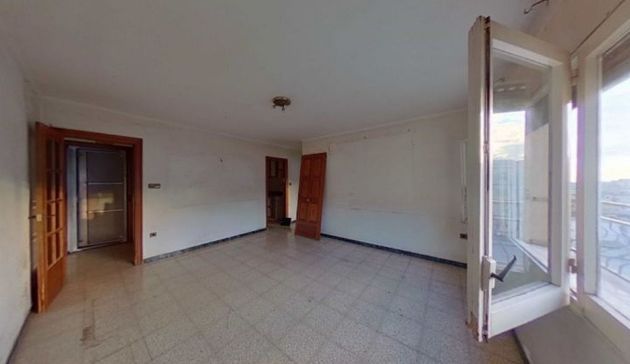Foto 2 de Venta de piso en Sant Pere Nord de 3 habitaciones y 80 m²