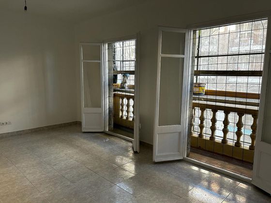 Foto 2 de Pis en venda a La Nova Esquerra de l'Eixample de 3 habitacions amb balcó i ascensor