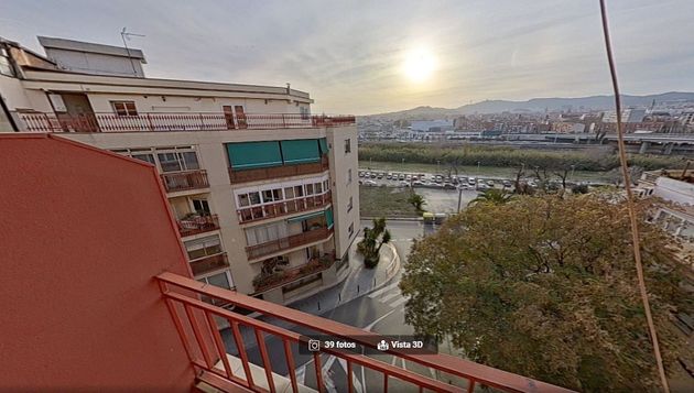 Foto 1 de Piso en venta en El Raval - Safaretjos de 3 habitaciones con balcón y calefacción