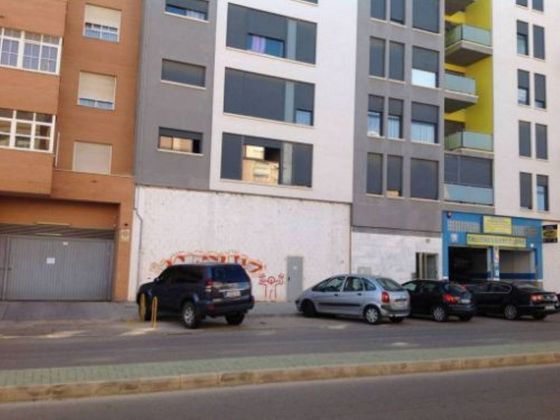 Foto 2 de Local en alquiler en Barrio de Peral de 155 m²