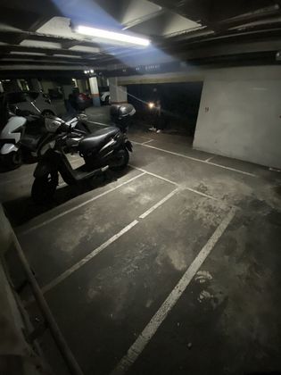 Foto 2 de Garatge en lloguer a El Camp de l'Arpa del Clot de 2 m²