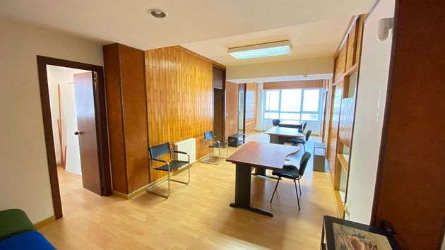 Foto 2 de Alquiler de oficina en Cuatro Caminos - Plaza de la Cubela de 108 m²
