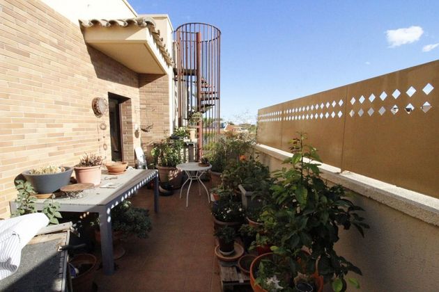 Foto 1 de Casa en venda a Centro - Roda de Barà de 5 habitacions amb terrassa i jardí