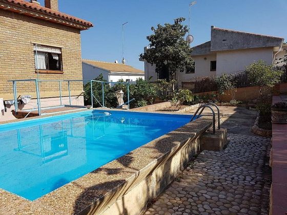 Foto 1 de Casa en venda a Pobla de Montornès, la de 5 habitacions amb terrassa i piscina