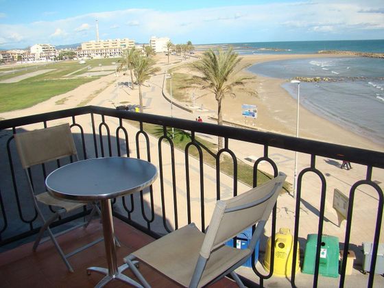 Foto 2 de Pis en venda a Prat de Cunit de 3 habitacions amb terrassa i piscina