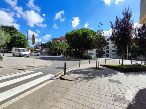 Foto 2 de Local en venda a calle Josep Maria Pi I Sunyer de 157 m²