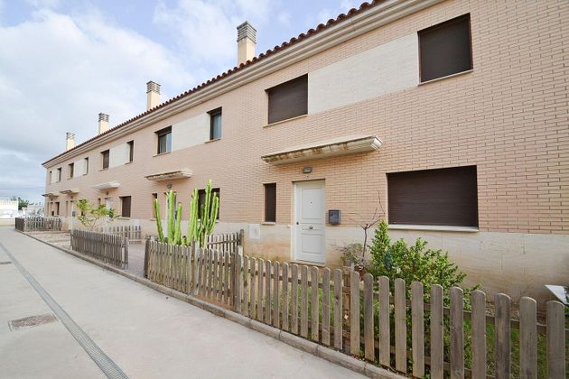 Foto 1 de Venta de casa en calle Sant Joan de 3 habitaciones con terraza y piscina