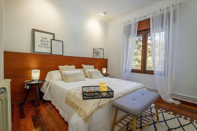 Foto 2 de Pis en venda a Mercat  - La Missió - Plaça dels Patins de 4 habitacions amb terrassa i aire acondicionat