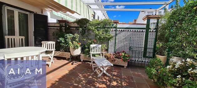 Foto 1 de Casa en venda a Calella de 7 habitacions amb terrassa i piscina