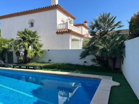 Foto 1 de Xalet en venda a Miami Platja - Miami Playa de 4 habitacions amb terrassa i piscina