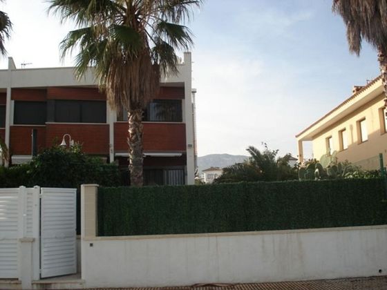 Foto 2 de Casa adossada en venda a Miami Platja - Miami Playa de 3 habitacions amb terrassa i garatge