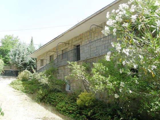 Foto 2 de Venta de chalet en Manzanares el Real de 6 habitaciones con terraza y garaje